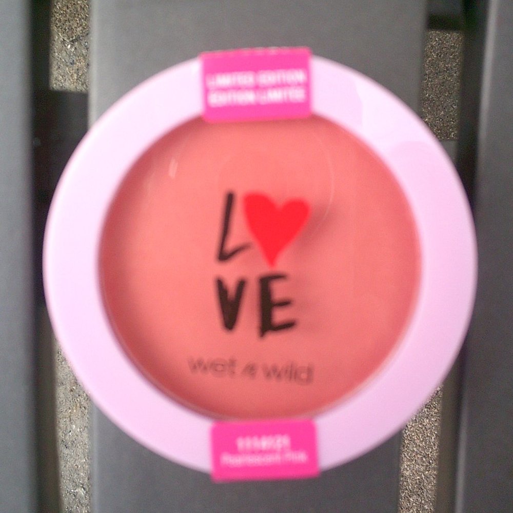 5 for $30 Wet N Wild Valentines Edition Pearlescent Pink Powder Blush